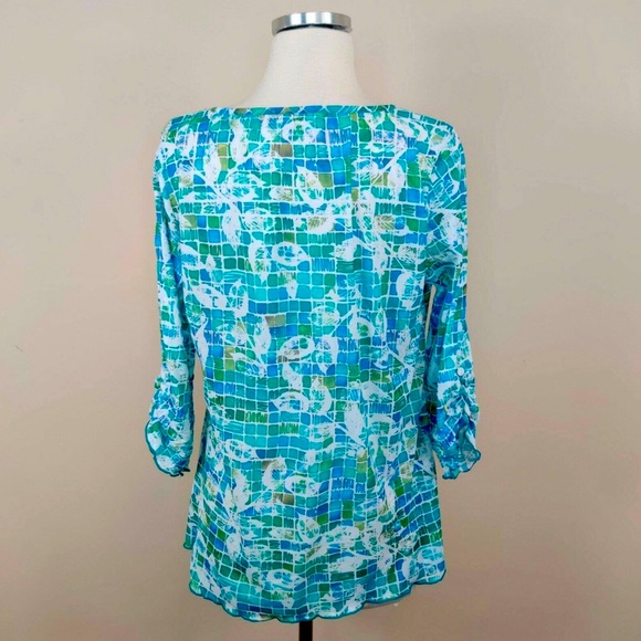 Snoskins women’s lightweight stretchy blouse size Medium 3/4 sleeve - Picture 2 of 5